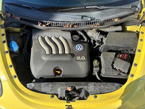 Used 2001 Volkswagen Beetle GL image 19
