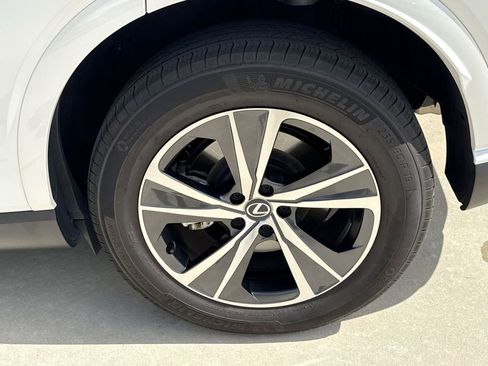 Used 2025 Lexus RX 350 FWD w/ Technology Package image 31