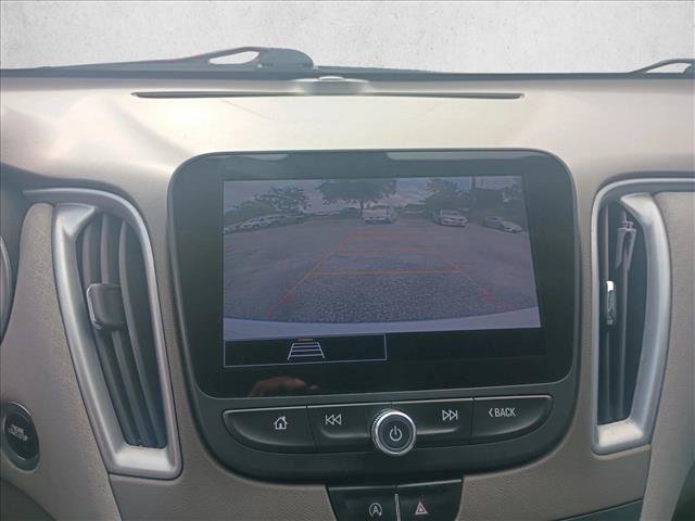 Used 2022 Chevrolet Malibu LT FWD image 12