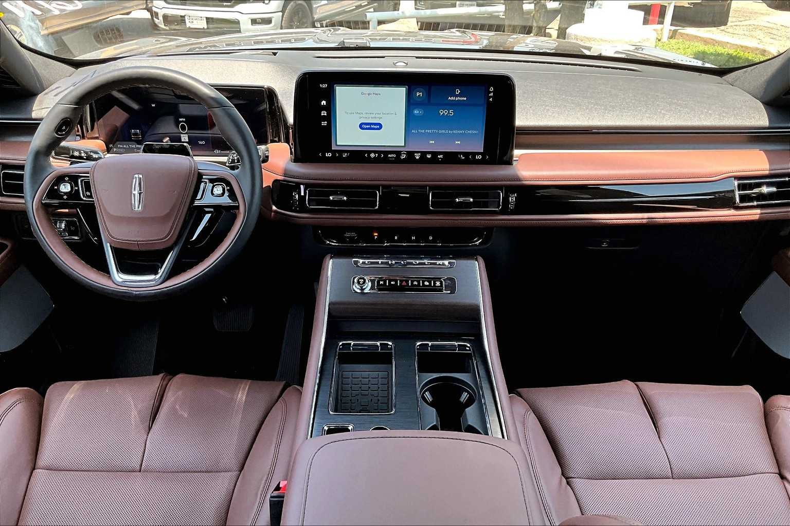 Used 2025 Lincoln Aviator Reserve w/ Luxury Package AWD/4WD image 5