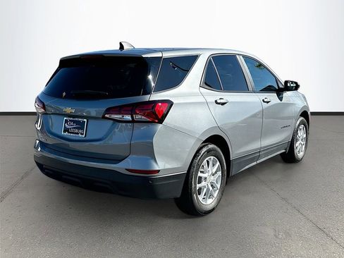 Used 2023 Chevrolet Equinox LS w/ LS Convenience Package image 7