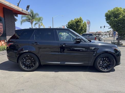 Used 2020 Land Rover Range Rover Sport SE AWD/4WD image 18
