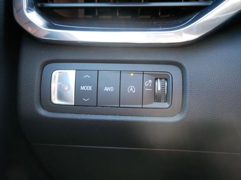 Used 2025 GMC Acadia Elevation image 21