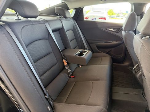 Used 2024 Chevrolet Malibu LT FWD image 24