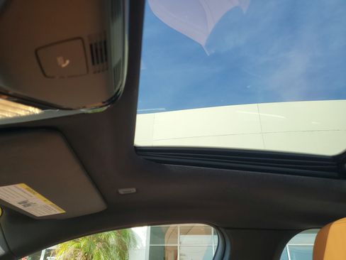 Used 2023 BMW i4 eDrive35 w/ Premium Package image 32