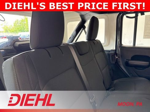 Used 2020 Jeep Wrangler Unlimited Sport AWD/4WD image 7