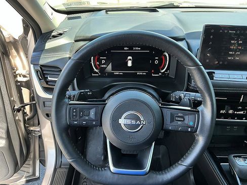 Certified 2024 Nissan Rogue Platinum w/ Platinum Premium Package AWD/4WD image 14