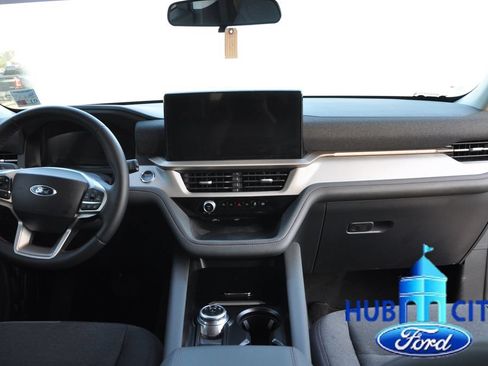 Used 2025 Ford Explorer Active RWD image 18