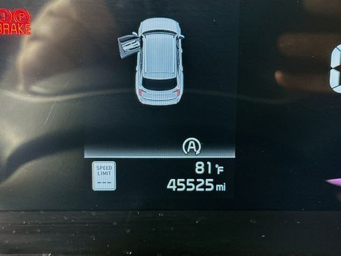 Used 2025 Kia Telluride S image 19