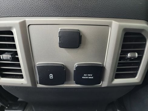 Used 2020 Ford F250 Lariat image 39