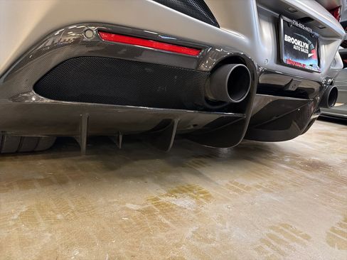 Used 2021 Ferrari F8 Tributo image 17