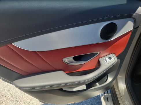 Used 2022 Mercedes-Benz GLC 43 AMG 4MATIC image 9