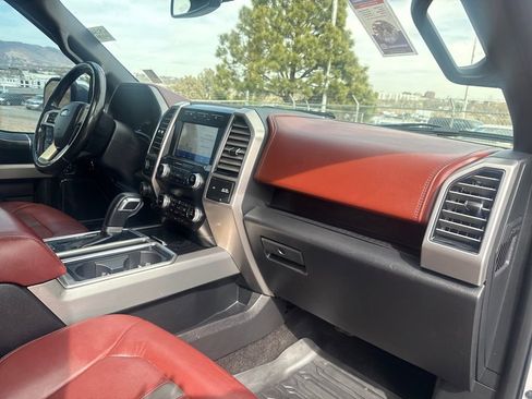 Certified 2019 Ford F150 Platinum w/ Equipment Group 701A Luxury image 28