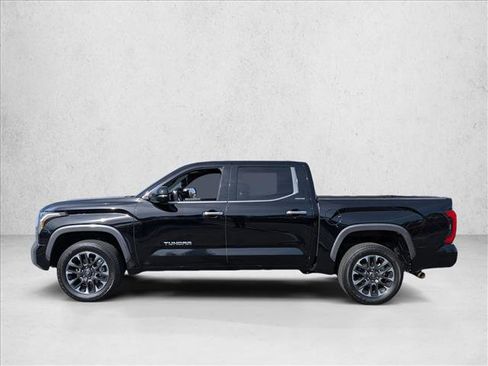 Used 2025 Toyota Tundra Limited AWD/4WD image 9