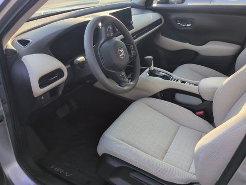 Used 2025 Honda HR-V LX image 6