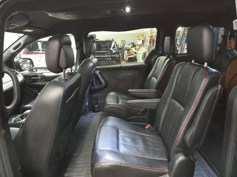 Used 2019 Dodge Grand Caravan GT image 65