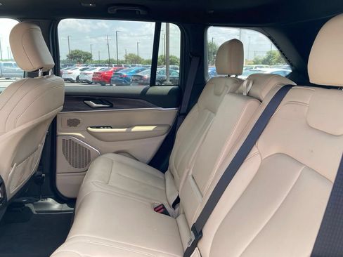 Used 2024 Jeep Grand Cherokee Limited 4xe AWD/4WD image 10