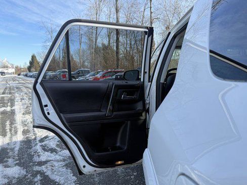 Certified 2021 Toyota 4Runner SR5 Premium image 26