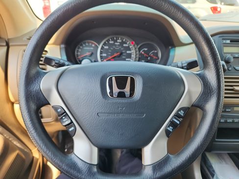 Used 2004 Honda Pilot EX image 9