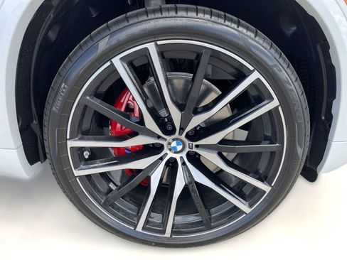 Used 2026 BMW X5 sDrive40i w/ M Sport Package image 10