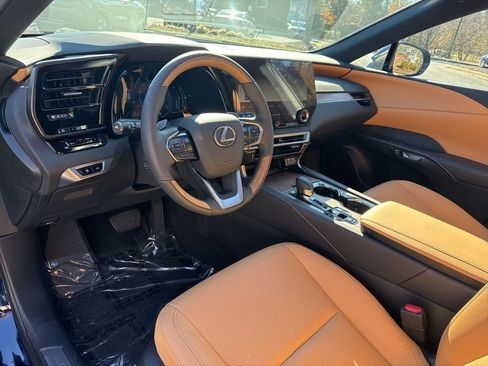 Used 2024 Lexus RX 350 AWD image 14