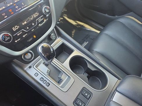 Used 2022 Nissan Murano SV w/ SV Midnight Edition Package image 24