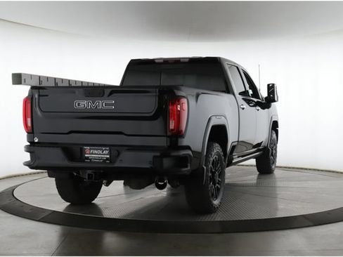 Used 2022 GMC Sierra 3500 Denali w/ Denali Black Diamond Edition AWD/4WD image 7
