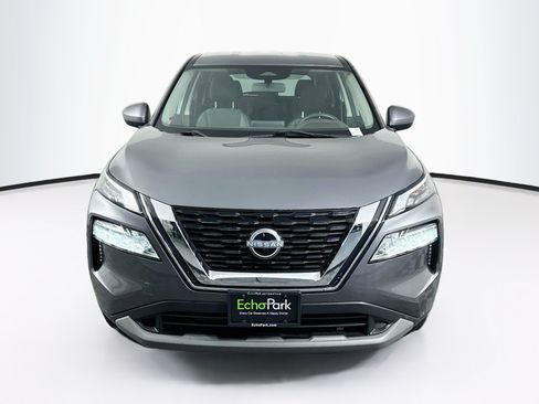 Used 2023 Nissan Rogue SV FWD image 2