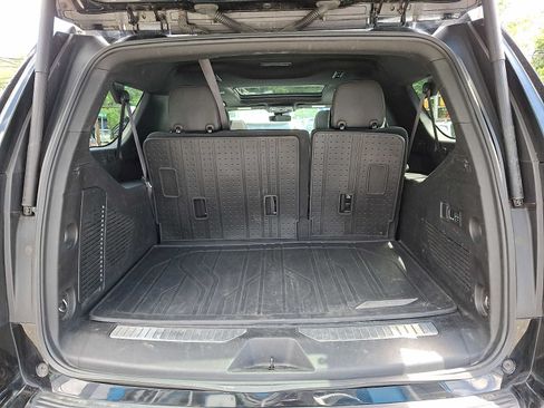 Certified 2023 Chevrolet Suburban RST w/ Luxury Package AWD/4WD image 28