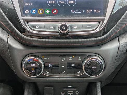 Used 2021 Chevrolet TrailBlazer RS w/ Sun and Liftgate Package image 13