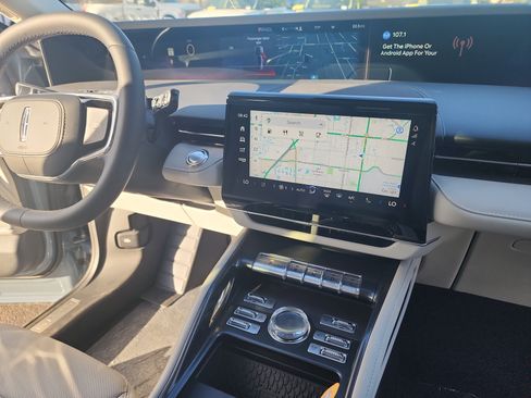 New 2026 Lincoln Nautilus Premier image 26