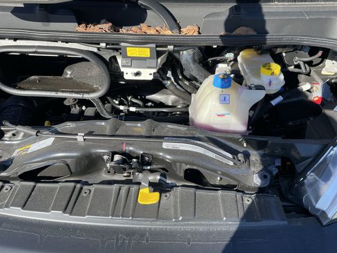 Used 2025 RAM ProMaster 2500 w/ Convenience Group image 20