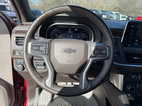 Used 2023 Chevrolet Suburban Z71 w/ Z71 Off-Road Package image 11