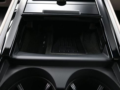 Used 2025 Porsche Panamera image 22