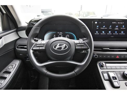 Certified 2025 Hyundai Palisade SEL AWD/4WD image 16