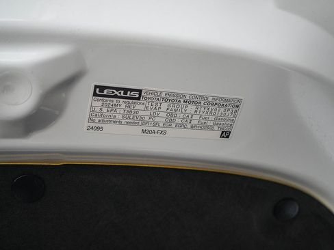 Used 2024 Lexus UX 250h F Sport image 28