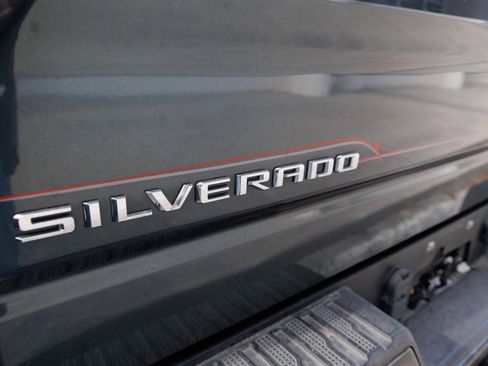 Used 2020 Chevrolet Silverado 1500 RST image 12