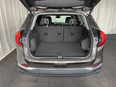 Used 2019 GMC Terrain SLT w/ Preferred Package AWD/4WD image 24