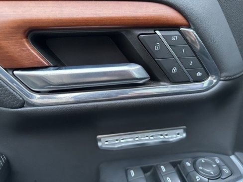 Used 2023 GMC Sierra 1500 Denali w/ Denali Reserve Package image 19