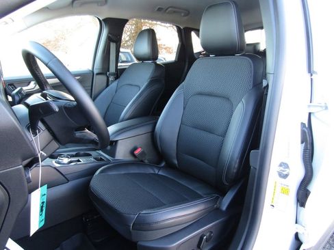 New 2026 Ford Escape SE image 19