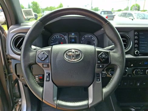 Used 2023 Toyota Tacoma TRD Off-Road w/ TRD Premium Off Road Package AWD/4WD image 23