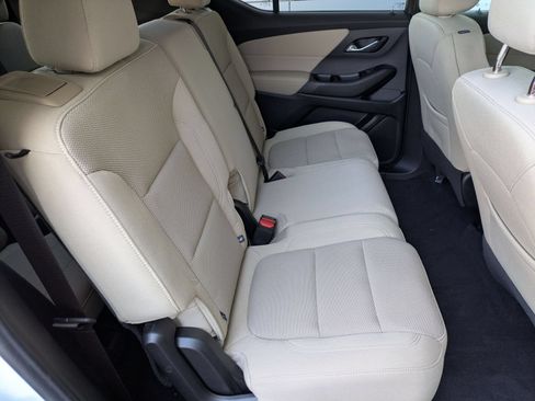 Used 2023 Chevrolet Traverse LS FWD image 26