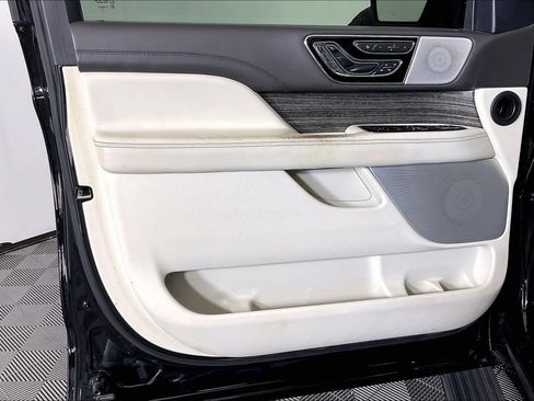 Used 2020 Lincoln Navigator Black Label AWD/4WD image 19
