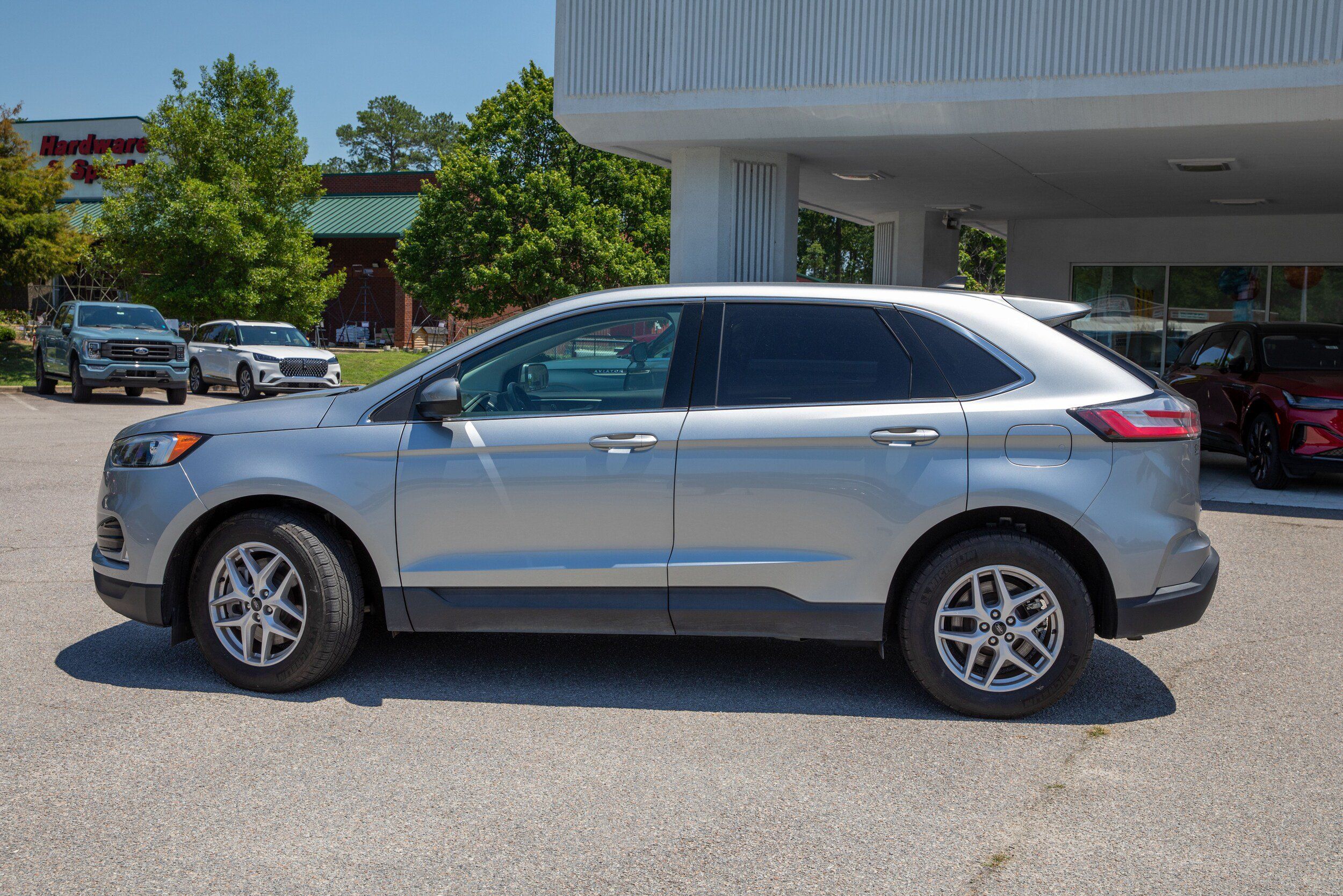 Used 2024 Ford Edge SEL w/ Convenience Package AWD/4WD image 21