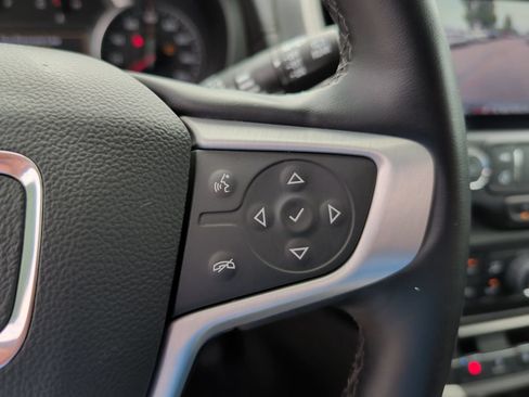 Used 2024 GMC Terrain SLT AWD/4WD image 13