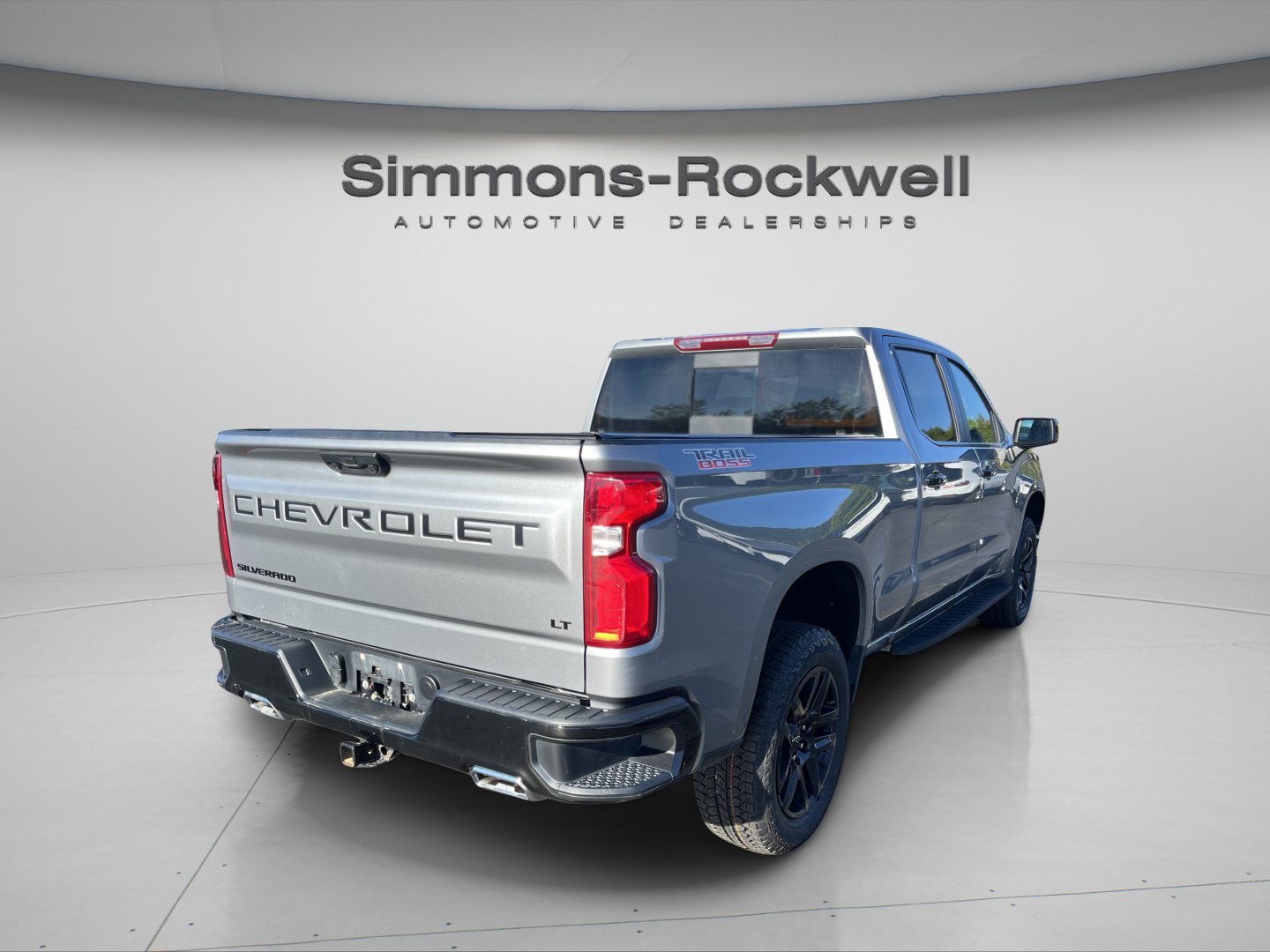Used 2025 Chevrolet Silverado 1500 LT Trail Boss AWD/4WD image 5