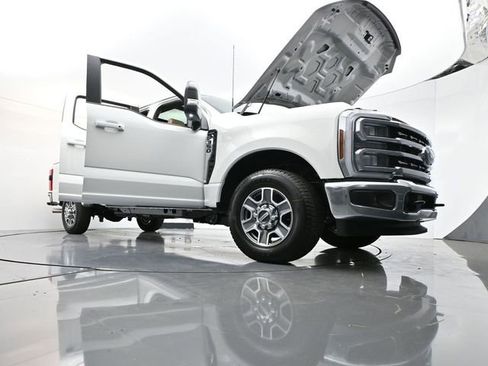 New 2026 Ford F350 Lariat RWD image 34