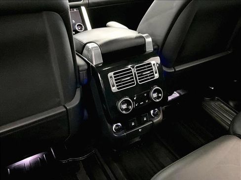 Used 2019 Land Rover Range Rover Supercharged AWD/4WD image 25