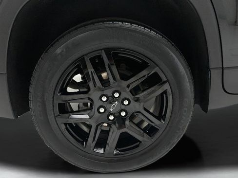 Used 2023 Chevrolet Traverse LS w/ Safety Package AWD/4WD image 6