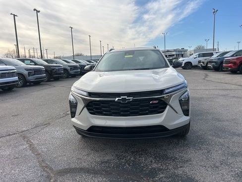 New 2026 Chevrolet Trax RS w/ Driver Confidence Package image 8